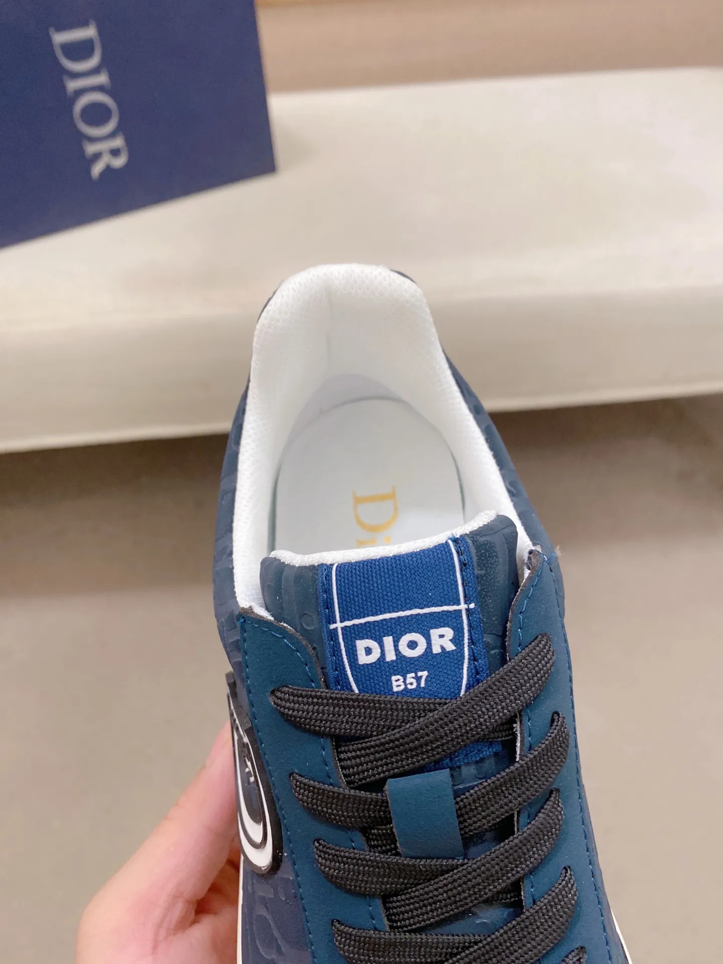 Men's shoes 💰: 400💰 [Dior·Dior] New casual sports style men's shoes, new spring and summer design, perfect workmanship, lace-up lazy style to create wardrobe quality, upper: imported cowhide, sheepskin lining is soft and comfortable, ultra-light TPU wear-resistant outsole, simple, versatile fashion men's shoes, excellent color code number 38--44. (Can be customized for 45 non-refundable)